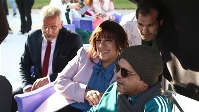 محمد هنيدي يتصدر المشهد بأولى صور شهادة معاملة أطفال.. تفاصيل المسلسل 