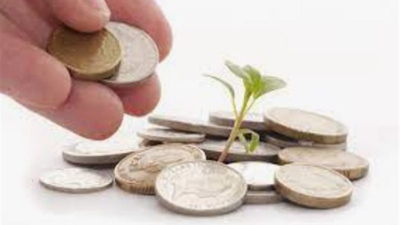 حكم إخراج المرأة