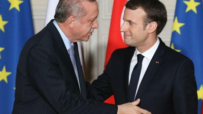  مستجدات الأوضاع في سوريا تستحوذ علي الاتصال الهاتفي بين ماكرون وأردوغان