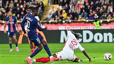 باريس سان جيرمان يخطف الفوز من موناكو في الدوري الفرنسي.. مباراة مجنونة