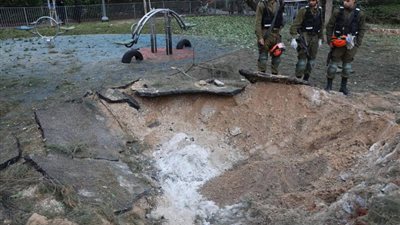 إصابة العشرات في سقوط صـ ـاروخ وسط إسرائـ ـيل.. والحوثي يتبني الهـ ـجوم