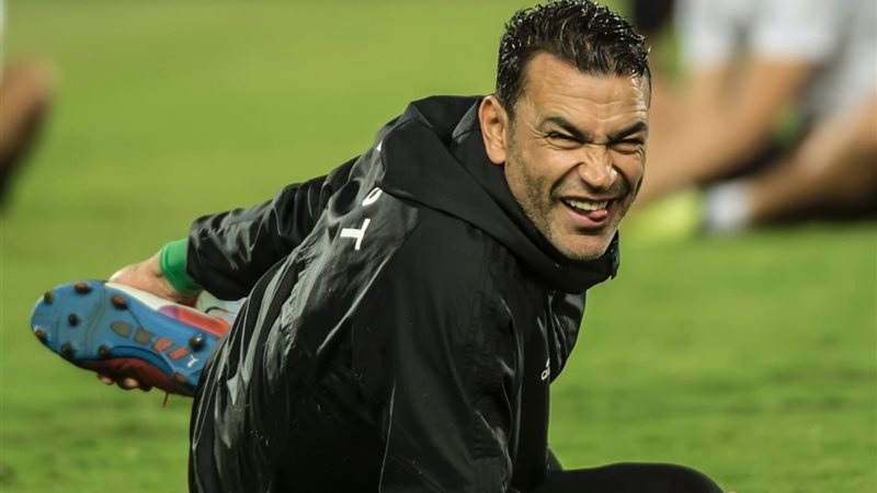 عصام الحضري