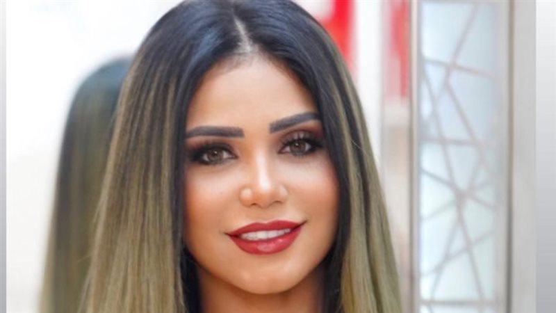 إيناس عز الدين