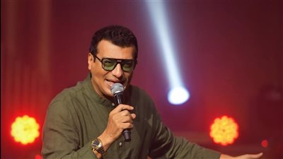 إيهاب توفيق يكشف تفاصيل اغانيه الجديدة وأسرار في حياته الشخصية 