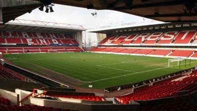  ملعب نوتنغهام فورست يتحول إلى ساحة احتفال عائلي، ما القصة؟