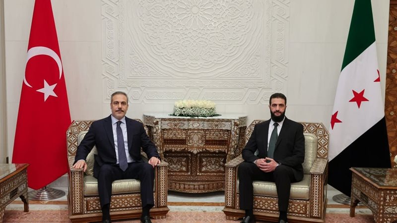 أحمد الشرع ووزير
