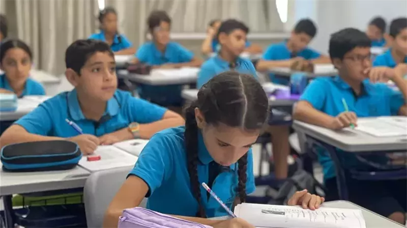 امتحانات الصف السادس
