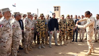 رئيس أركان حرب القوات المسلحة يتفقد معهد ضباط الصف المعلمين