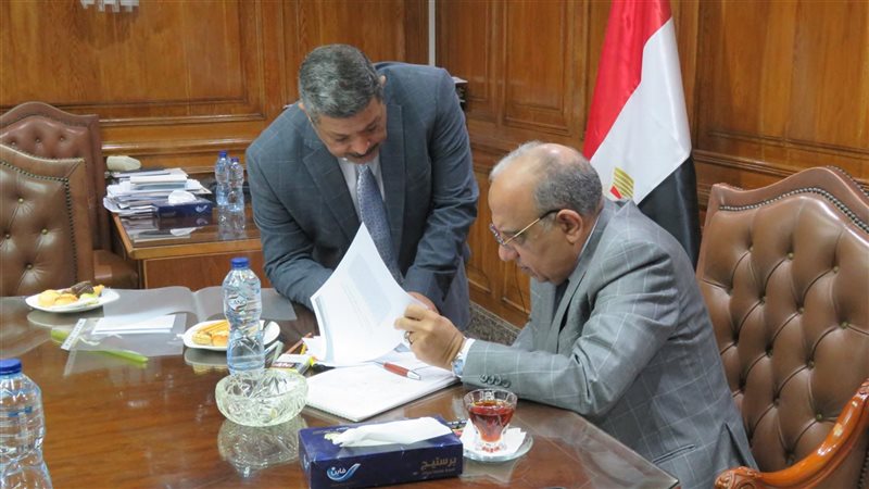 زيارة وزير الكهرباء