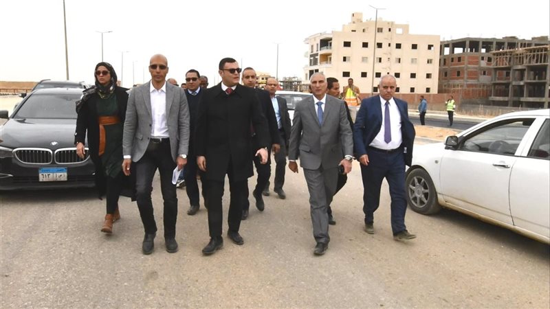 وزير الإسكان