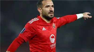 علي معلول ينتظم في مران الأهلي استعدادًا لإنبي في الدوري 