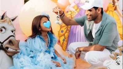 أساليب نجوم الفن لحماية أبنائهم من الحسد وإبعادهم عن الأضواء