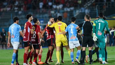 اتحاد الكرة يعلن عقوبات نارية ضد النادي الأهلي وبيراميدز.. وموقف إمام عاشور 
