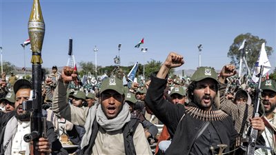 الحوثيون يعلنون إسقاط مسيرة أمريكية 