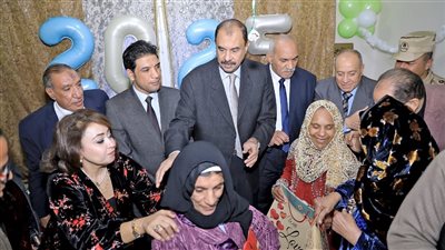 محافظ سوهاج يتفقد دار المسنين ويطمئن على مستوى الخدمات المقدمة لهم