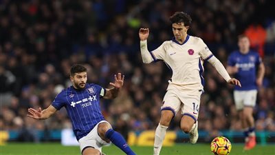 الدوري الإنجليزي.. إيبسويتش تاون يخطف التقدم من تشيلسي في الشوط الأول