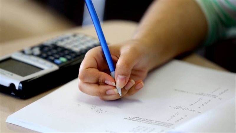 نماذج امتحانات الصف