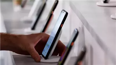 حقيقة فرض ضريبة على الهواتف المحمولة المستوردة.. اعرف التفاصيل 