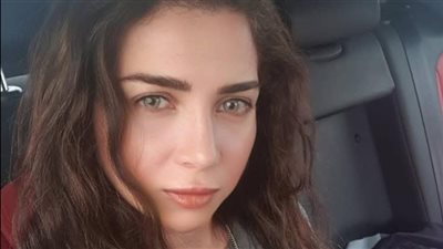 تفاصيل عودة مي عز الدين في رمضان 2025 بعد وفاة والدتها