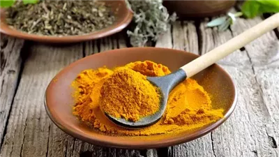 أضرار الكركم على الجهاز الهضمي.. لا تتوقعها عنه