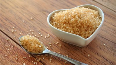 مقشر السكر وزيت الزيتون خطوة بخطوة