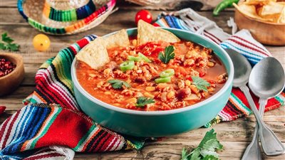 أسهل طريقة لتحضير شوربة الطماطم اللذيذة.. على الطريقة المكسيكية