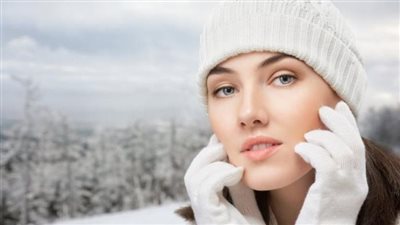 طريقة مثالية للحفاظ على رطوبة البشرة في الشتاء.. تعرف عليها