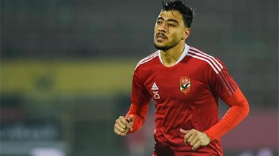 مفاجأة.. أكرم توفيق يودع النادي الأهلي في الشتاء بـ250 ألف دولار