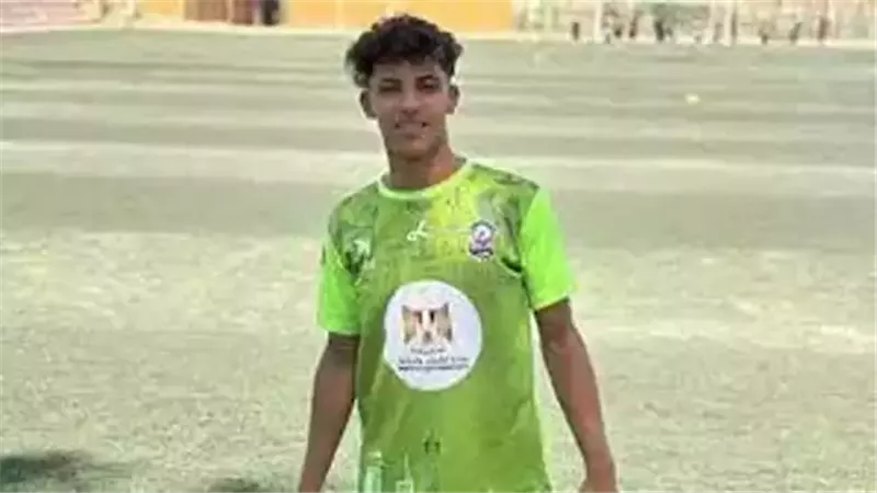 لاعب ناشئ بالسكة