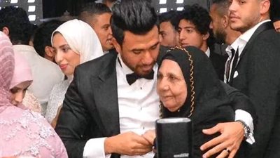 عاجل.. وفاة والدة محمود حسن تريزيجيه نجم منتخب مصر 