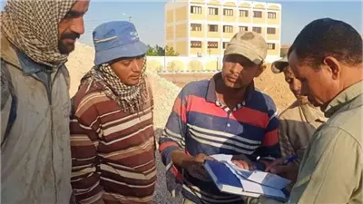 عاجل.. صرف 4 ملايين جنيه دعمًا لـ العمالة غير المنتظمة.. إليك التفاصيل 