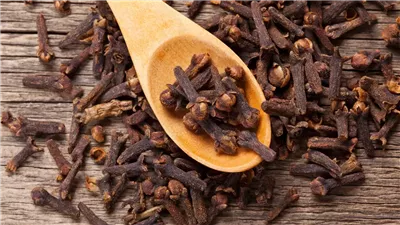 بين الطب التقليدي والفوائد الحديثة.. القرنفل سر من أسرار تعزيز المناعة والجمال 