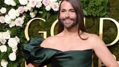 تعرف على تفاصيل إطلالة مصفف الشعر جوناثان فان نيس