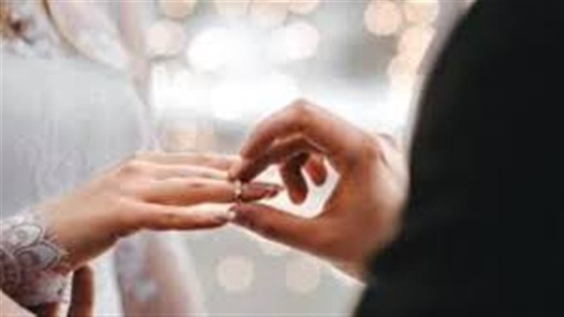 حكم رؤية الخاطب لشعر