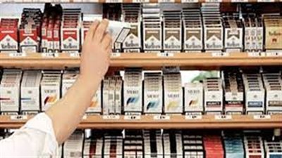 حكم بيع السجائر .. الإفتاء توضح الضوابط الشرعية لأصحاب المتاجر