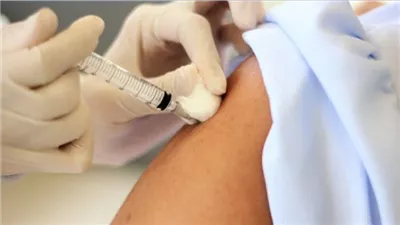 مواعيد وأماكن مكاتب الصحة لتلقي تطعيمات الحج والعمرة 2025