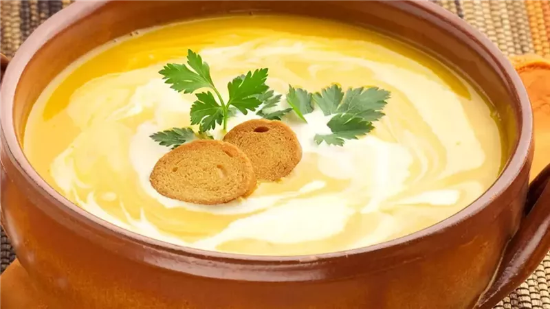 شوربة العدس بالشعرية