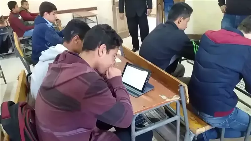 امتحانات نصف العام