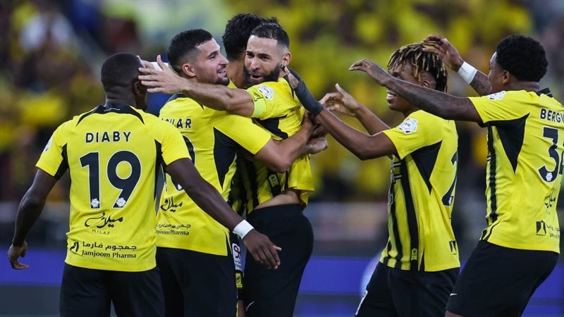اتحاد جدة ضد ضمك