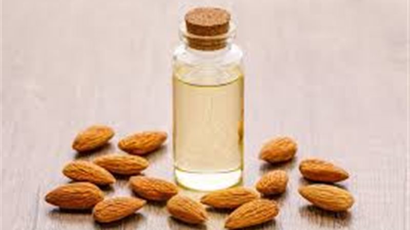  زيت اللوز الحلو