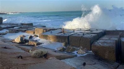 موعد بداية نوة الفيضة الكبري 2025 بالإسكندرية.. استعدادات مكثفة لاستقبالها