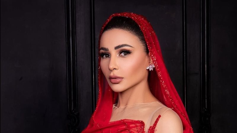 مهيرة عبد العزيز