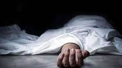 حكم خلع الزينة عن الميت أثناء تغسيله والتسبب بجرحه عن غير قصد