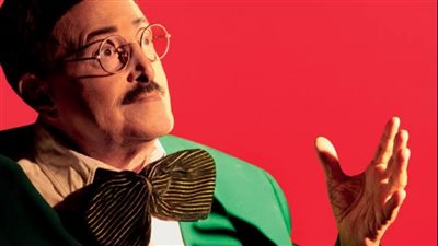  سمير غانم.. انطلق في أضواء المسرح و