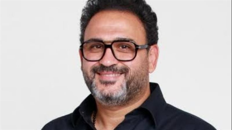 أكرم حسني