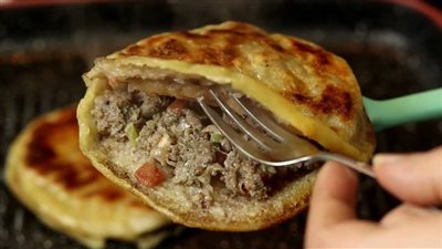 الحواوشي.. ملاحظات صحية مهمة حول أكلة الشعب المصري المفضلة