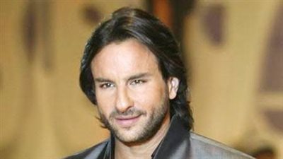 تطورات الحالة الصحية للنجم الهندي سيف علي خان بعد حادث طعنه 