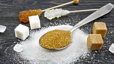 أسعار السكر المعبأ والتمويني.. استقرار في السوق مع زيادة الدعم للمزارعين