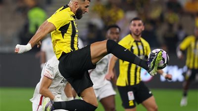 الدوري السعودي| الاتحاد يتفوق على الرائد بهدفين  في الشوط الأول