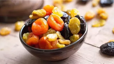 طريقة عمل الخشاف بالبلح والفواكه المجففة استعداد لاستقبال شهر رمضان